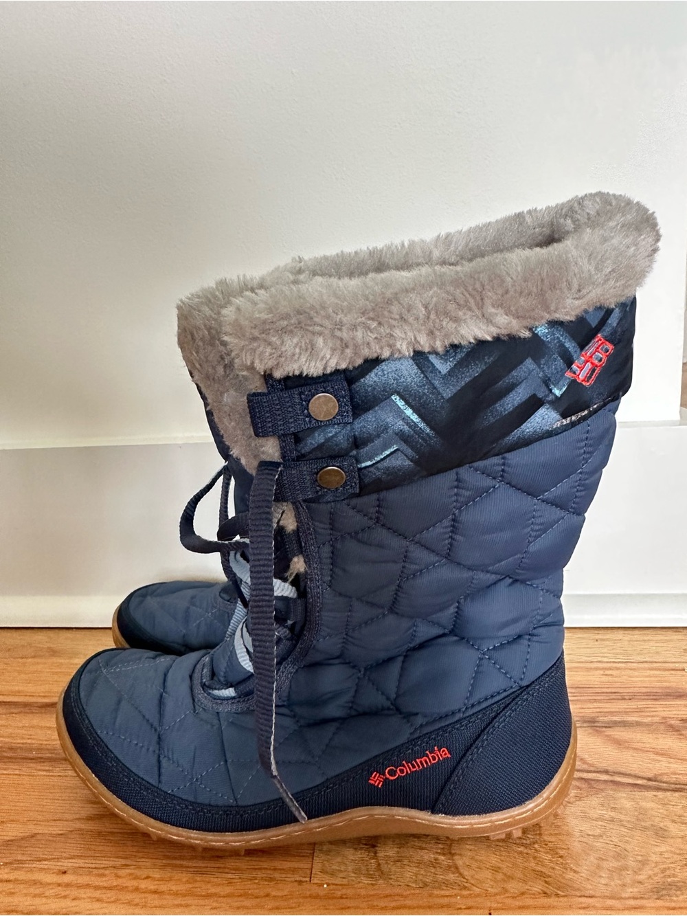 Columbia Women's Navy Quilted Winter Boots